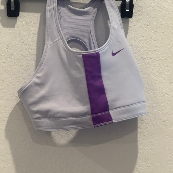 Nike Lavender and Violet Reversible Sports Bra - Picture 4 of 5